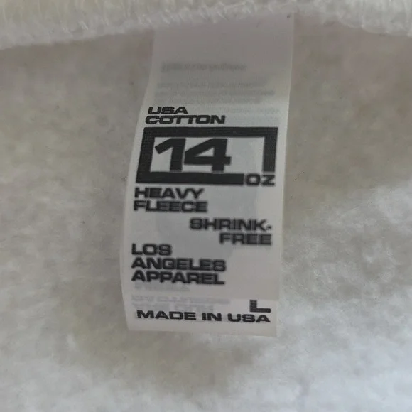 WHITE SHORTS - Picture 7 of 8